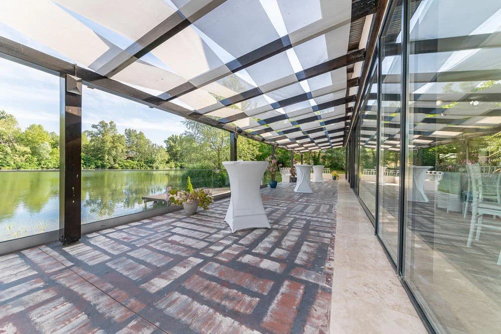 Restaurant Belvedere - IV by the Lake